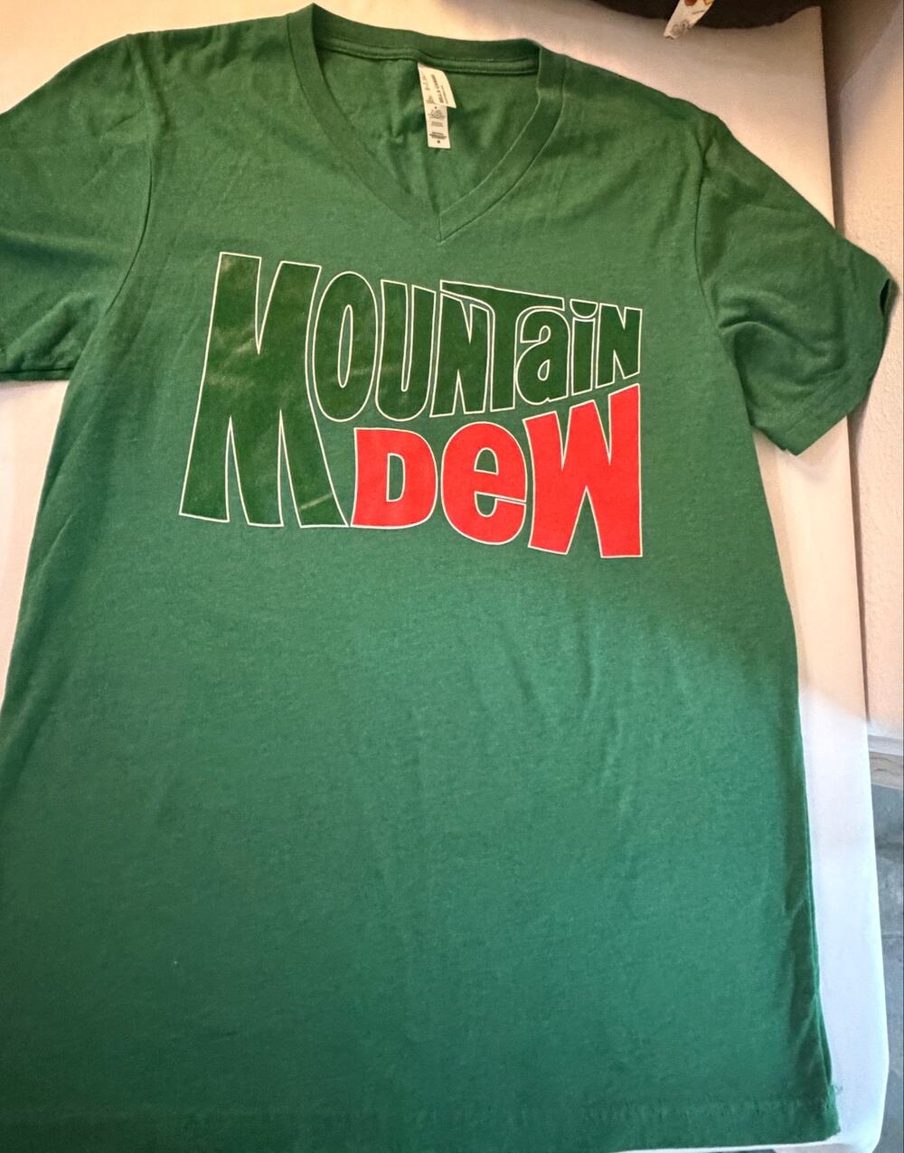 Mountain Dew Bella + Canvas Green Graphic V-Neck T-Shirt Medium NWOT